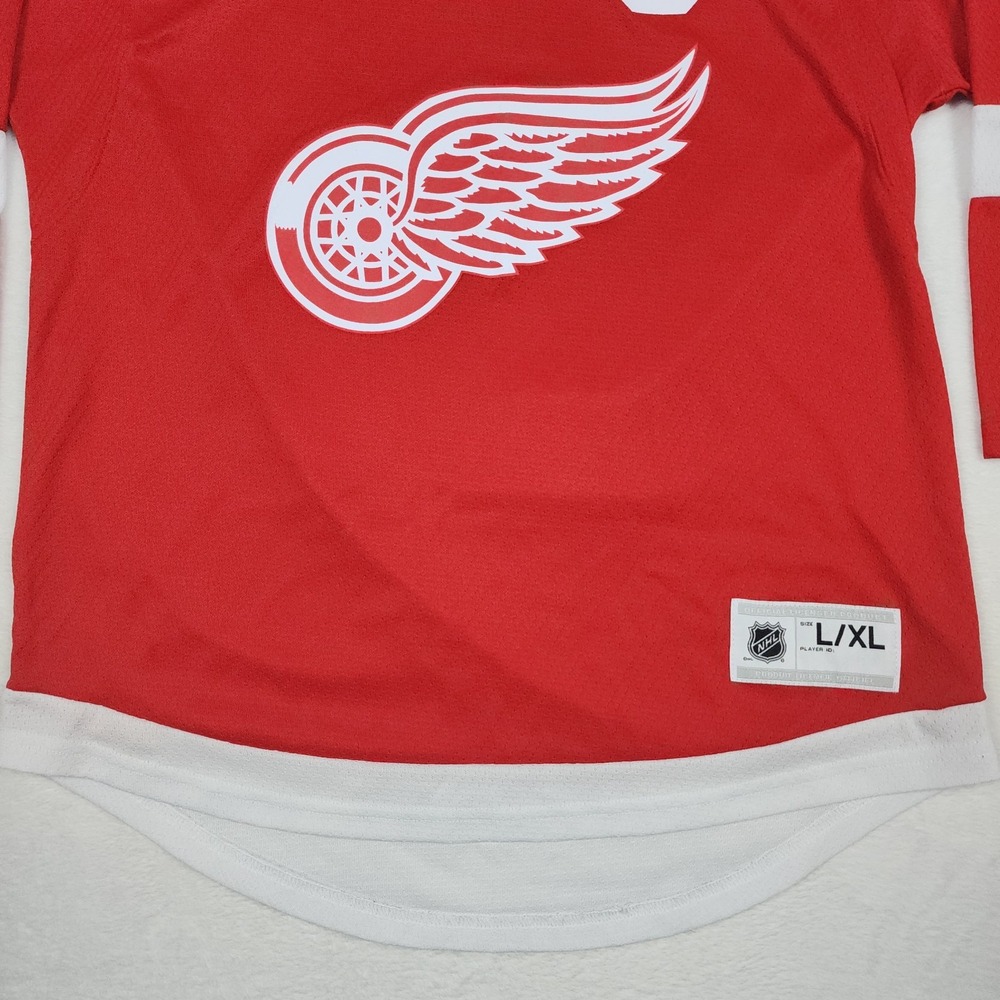 Dylan Larkin Detroit Red Wings Jersey Womens L XL Red NHL Hockey #71 Captain - Picture 3 of 9